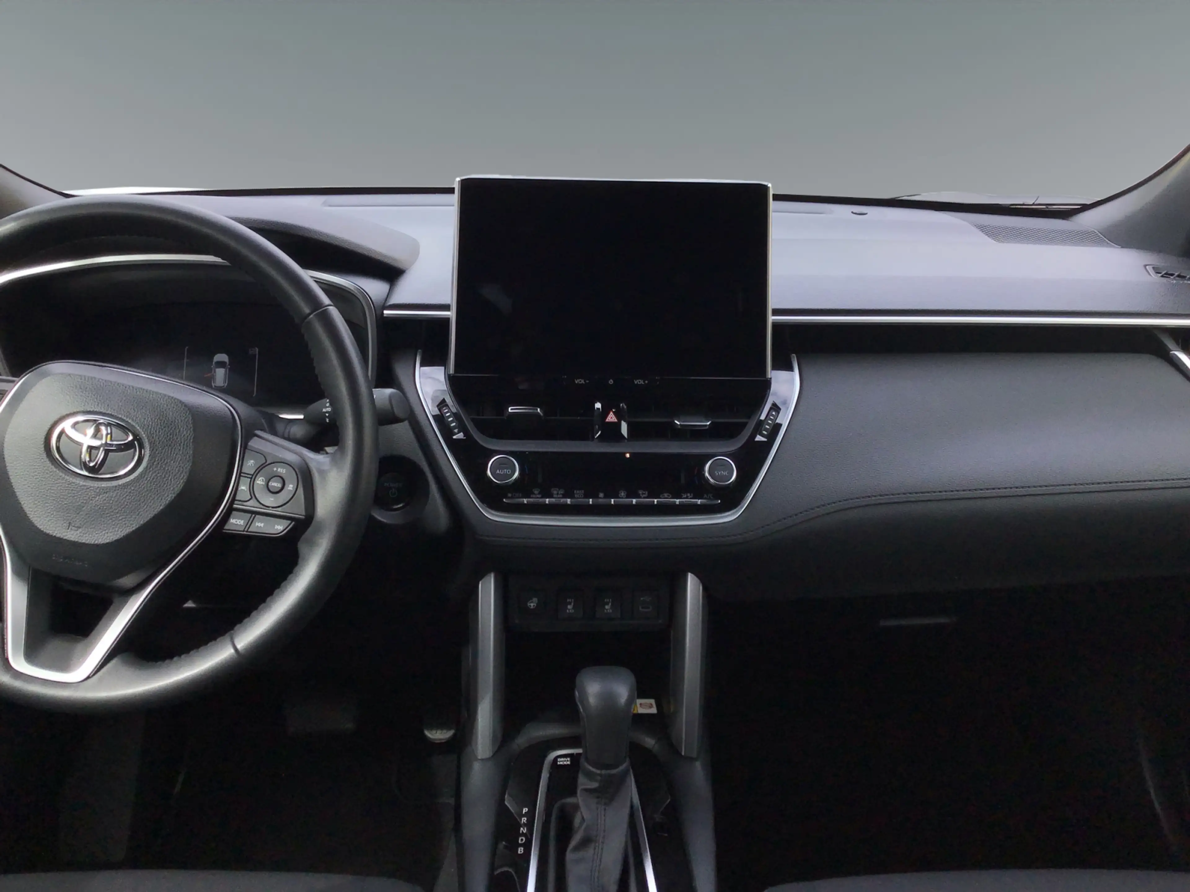 Toyota Corolla Cross 2.0 Active Drive 4x4 8-fach bereift! — photo 10