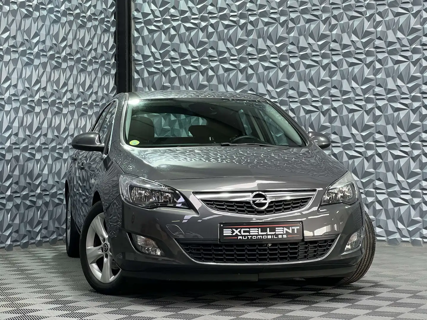 Opel Astra 1.7CDTiECOTEC/VOLANTMULTI/CRUISEGARANTIE 12 MOIS Grijs - 2