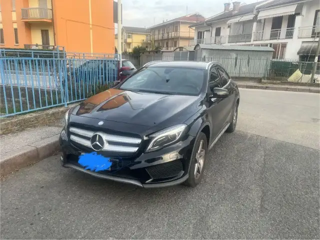 Mercedes-Benz GLA 180 GLA 180 Premium