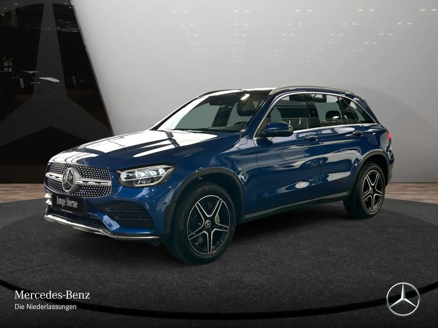 Mercedes-Benz GLC 300 e 4M AMG+PANO+AHK+LED+KAMERA+SPUR+TOTW+9G Blau - 2
