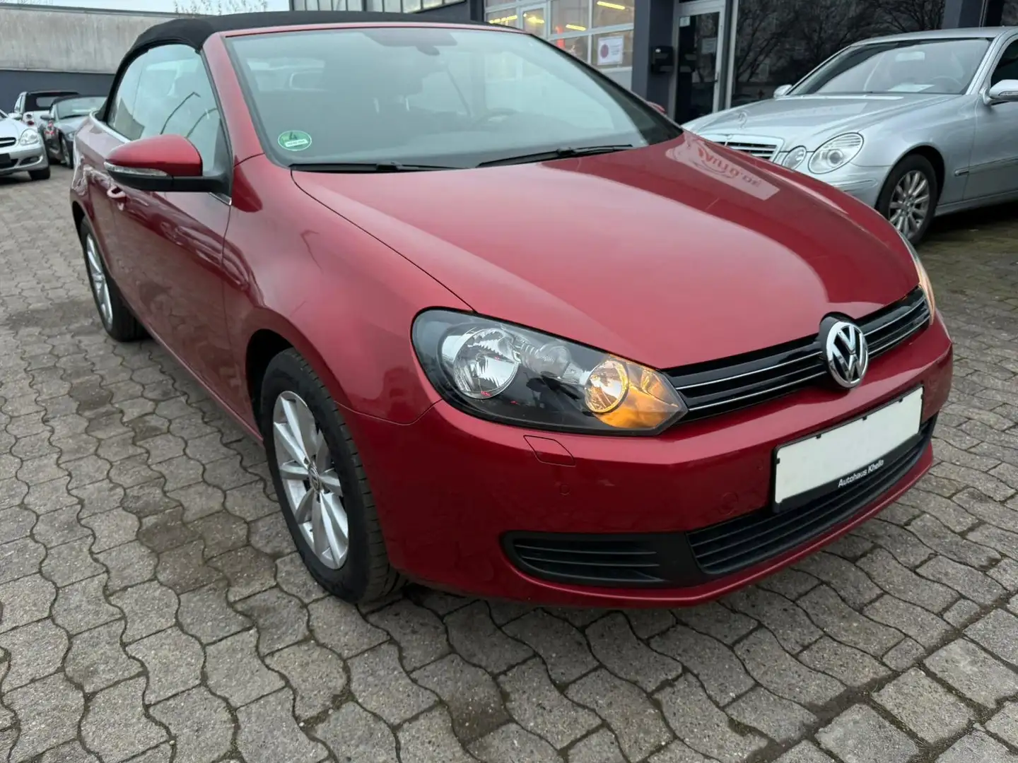 Volkswagen Golf Cabriolet BMT+Ratenzahlung ohne Bnak+Tüv Neu Rot - 1