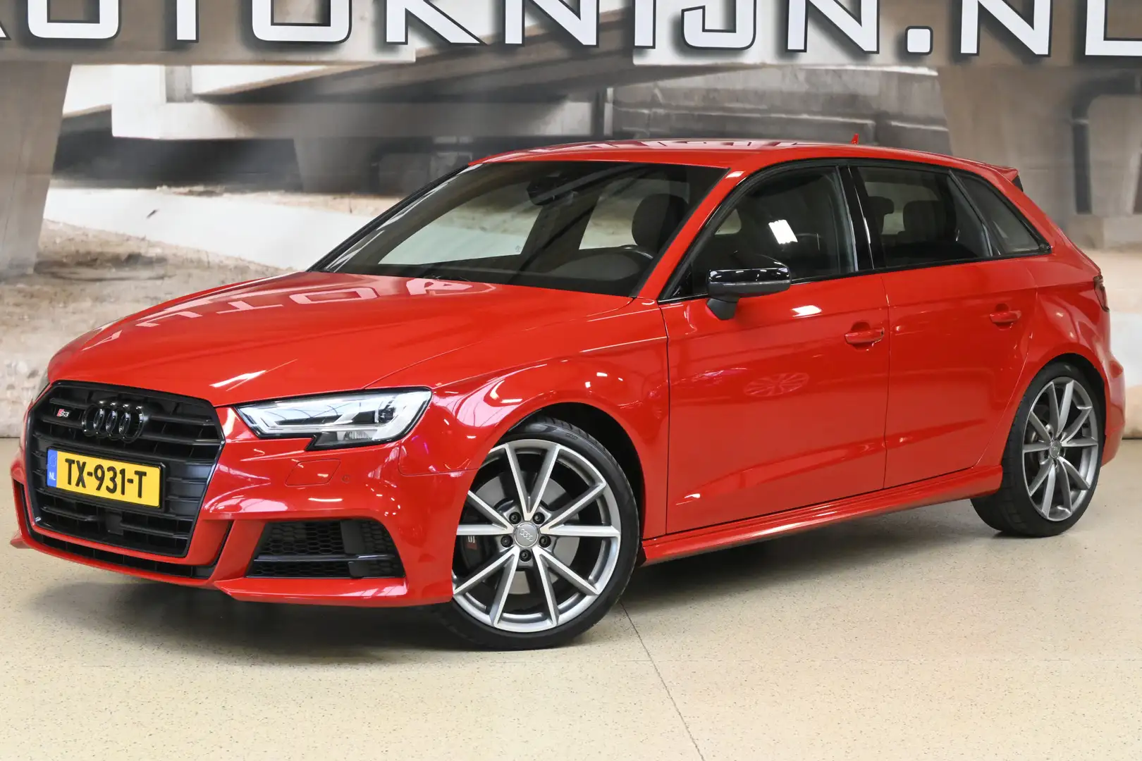 Audi A3 Sportback 2.0 TFSI S3 quattro 310pk Pro Line Plus Rood - 2
