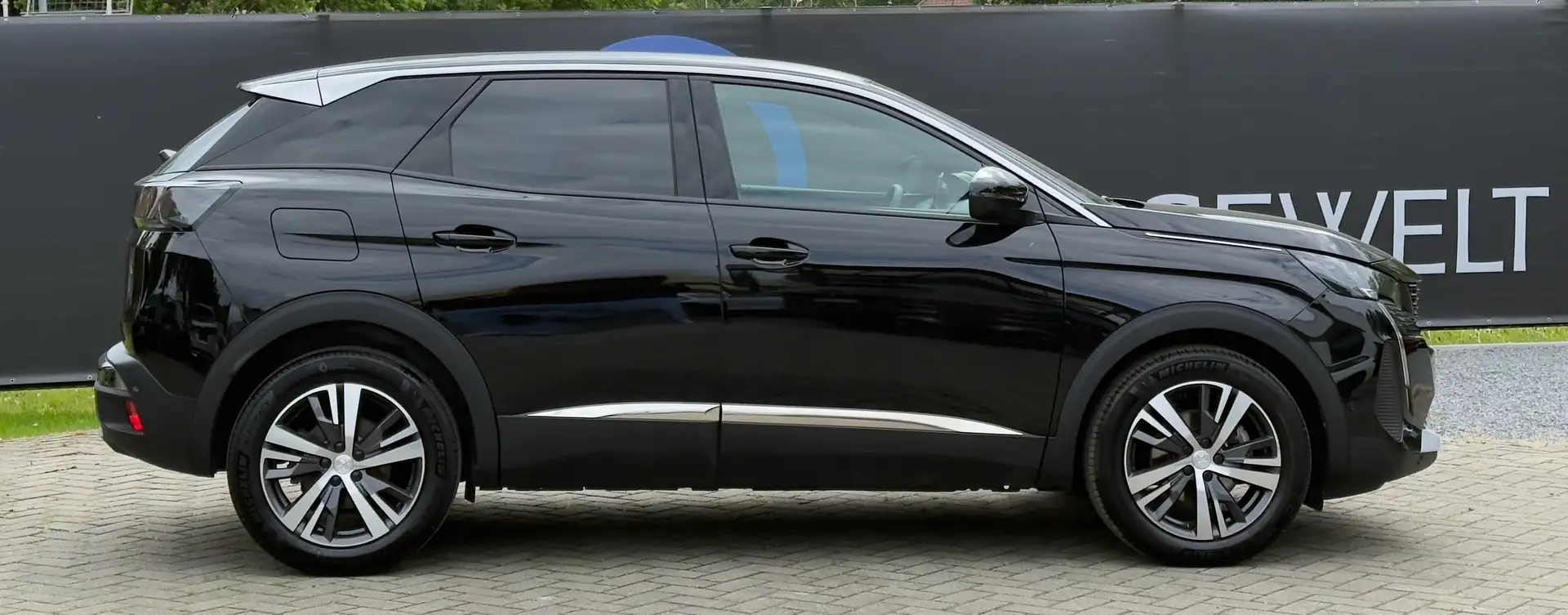 Peugeot 3008 1.2 ALLURE PACK CARPLAY ELEKTR KOFFER CAMERA Noir - 2