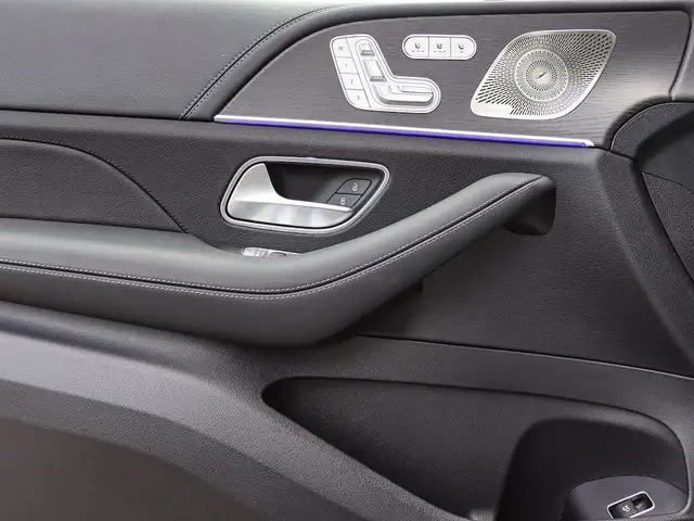 Mercedes-Benz GLE view 14
