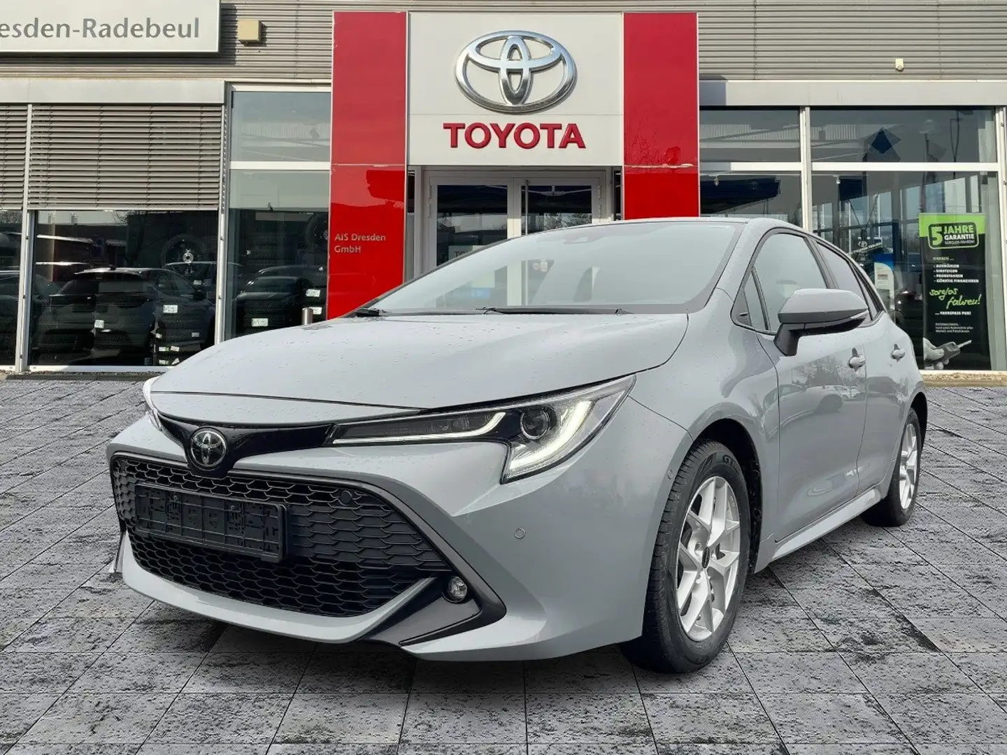 Toyota Corolla 1.2T Team D ACC*KAM*DAB*SHZ*EinparkAssist Grau - 2