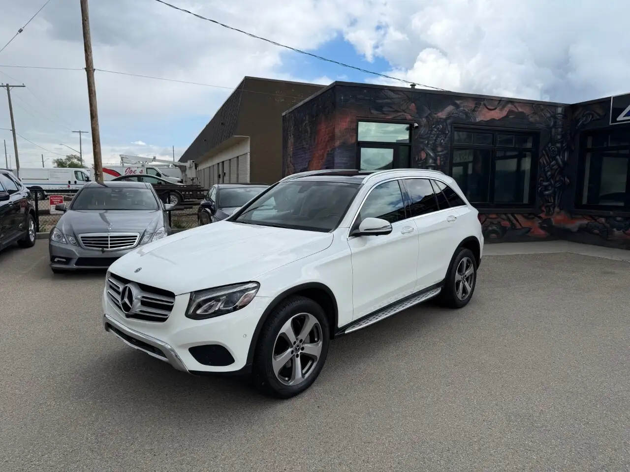 Mercedes-Benz GLC снимка Mercedes-Benz GLC