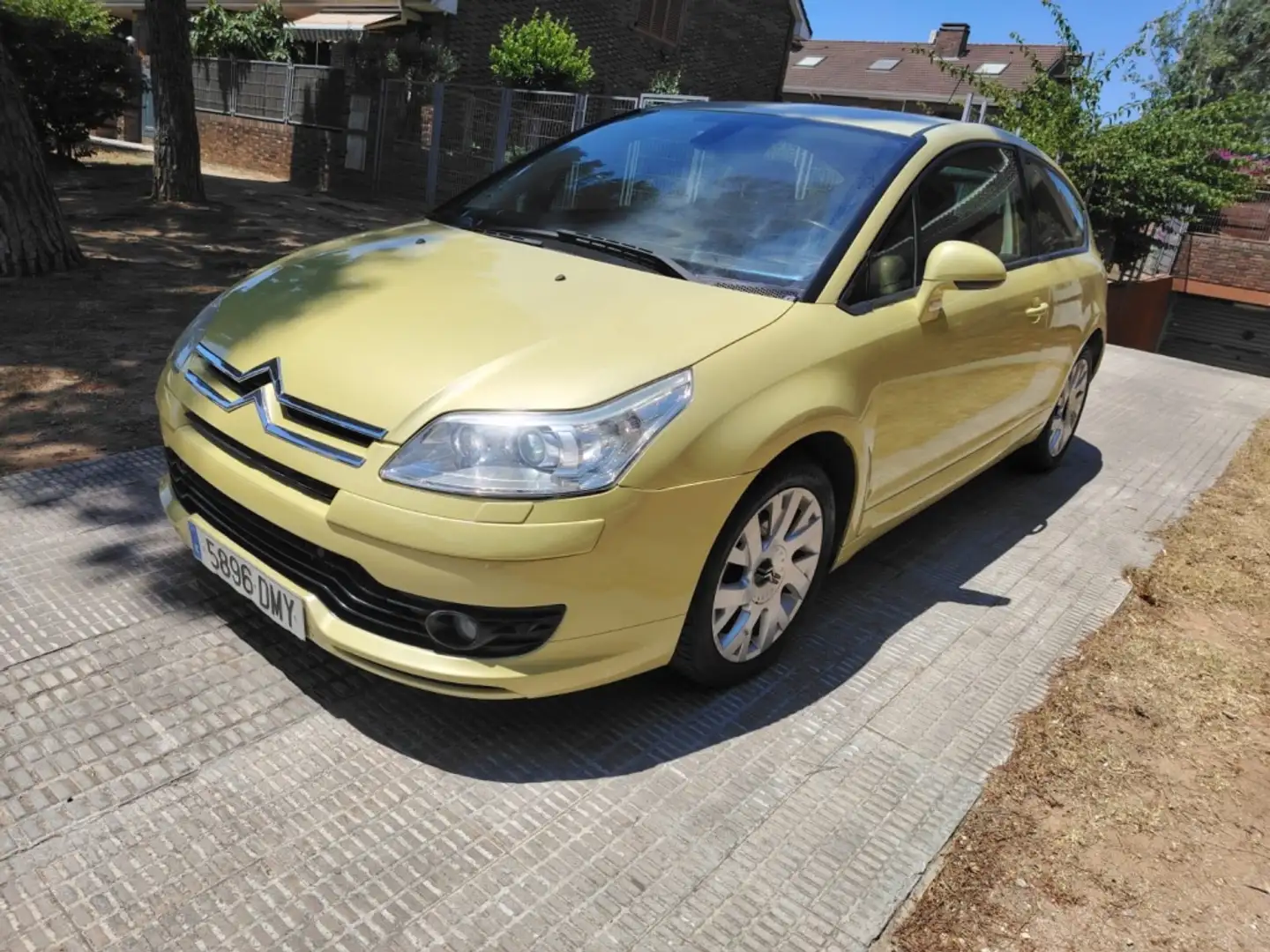Citroen C4 Coupé 1.6i 16v VTR Plus Beige - 1