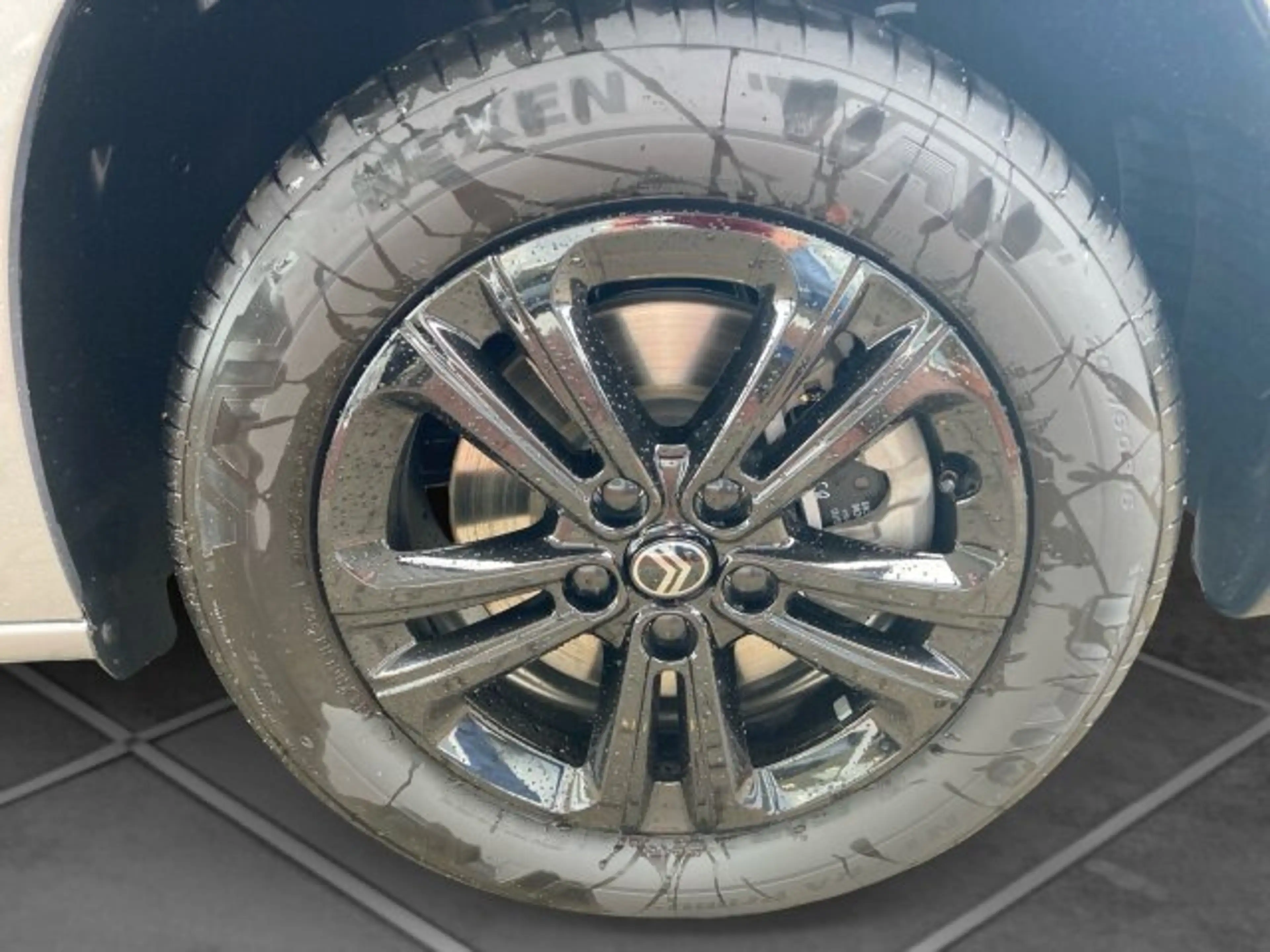 Citroen Berlingo Berlingo XL 130 MAX BAR +180°Kamera+NAV+ACC+SHZ+ — photo 6