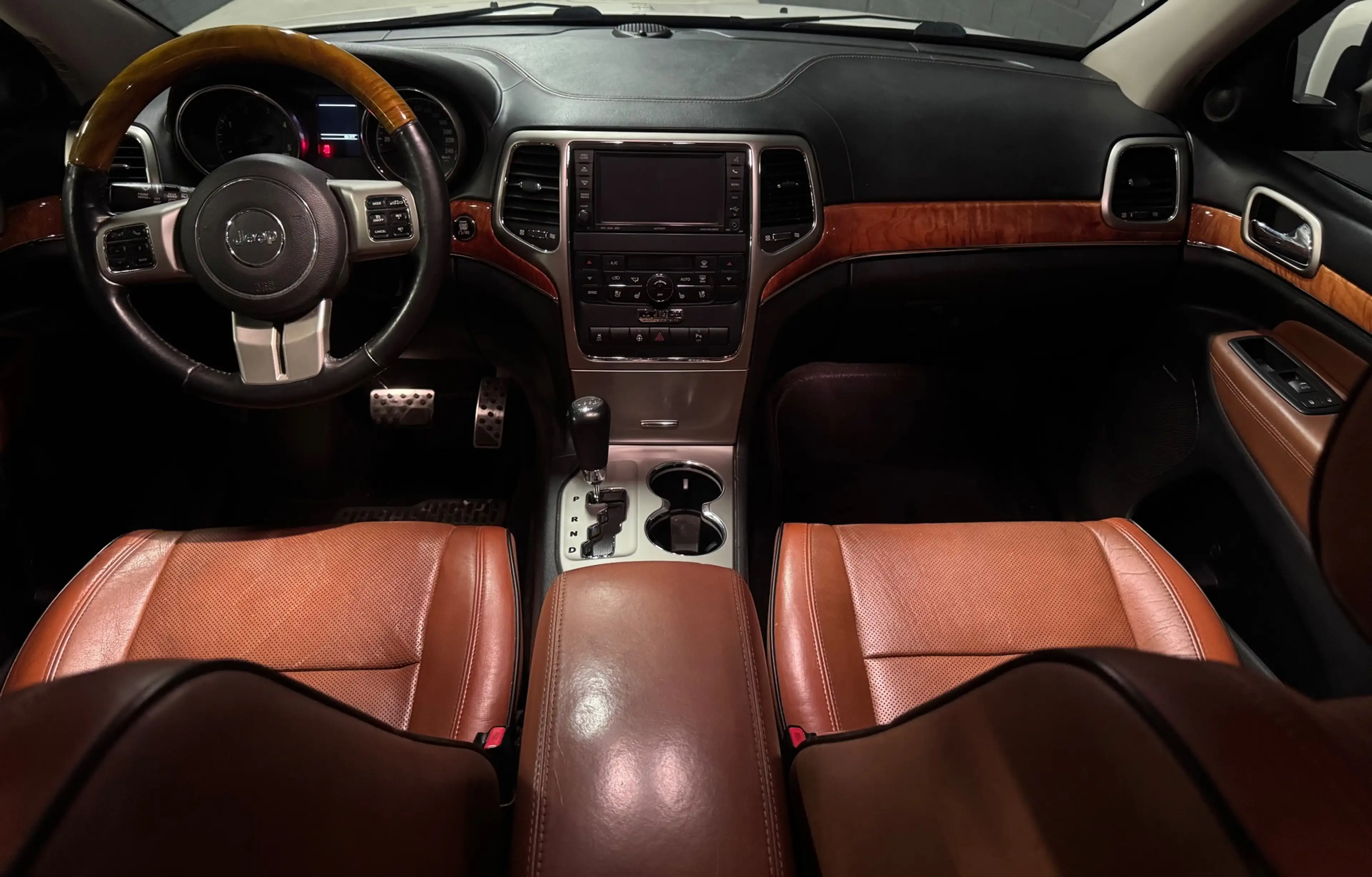 Jeep Grand Cherokee 3.0 CRD Limited Summit Overland Pano.dak — photo 5
