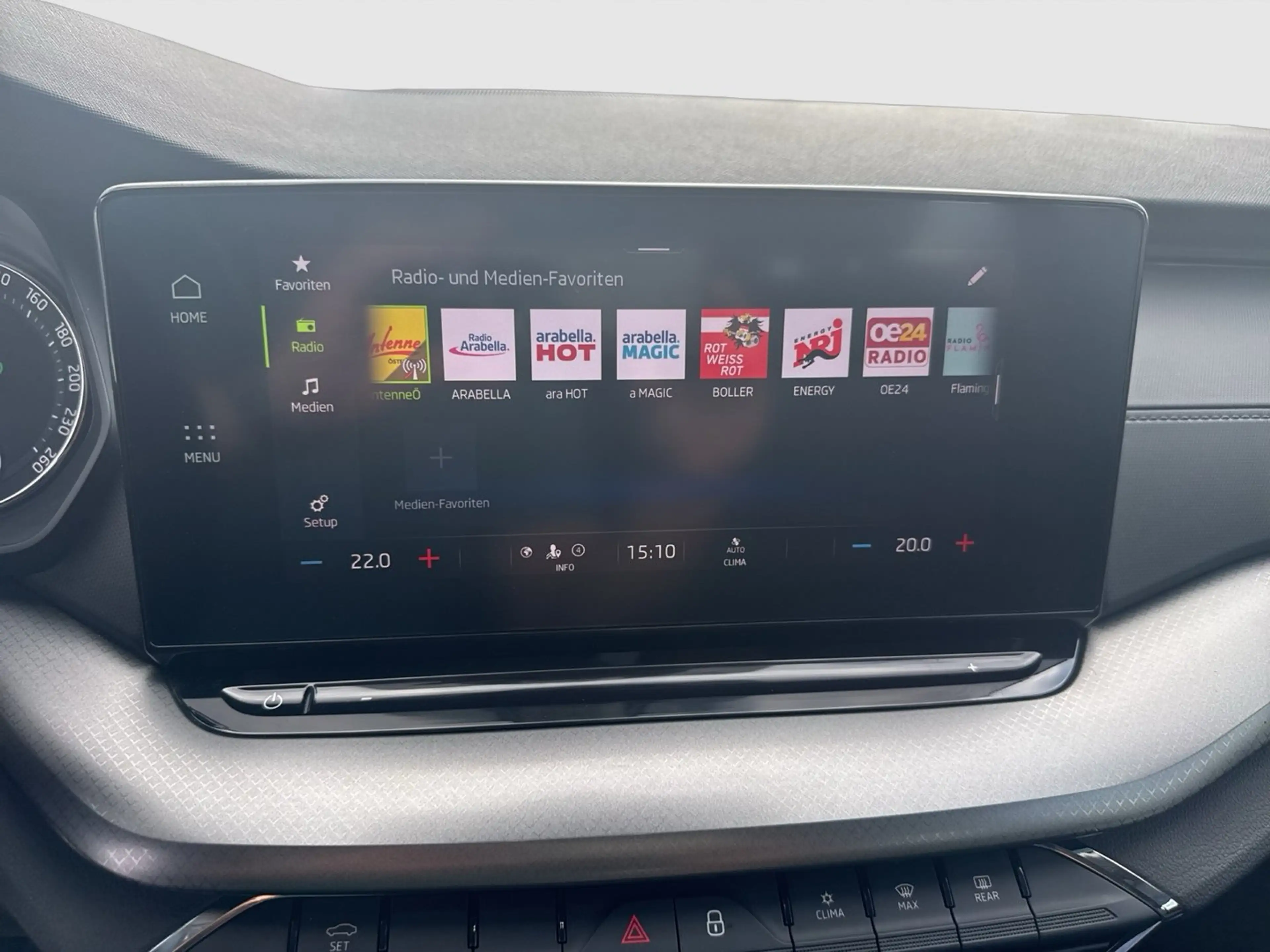 Skoda Octavia 4x4 Ambition TDI DSG — photo 17