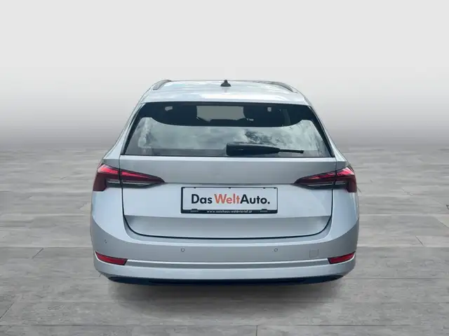Skoda Octavia view 5
