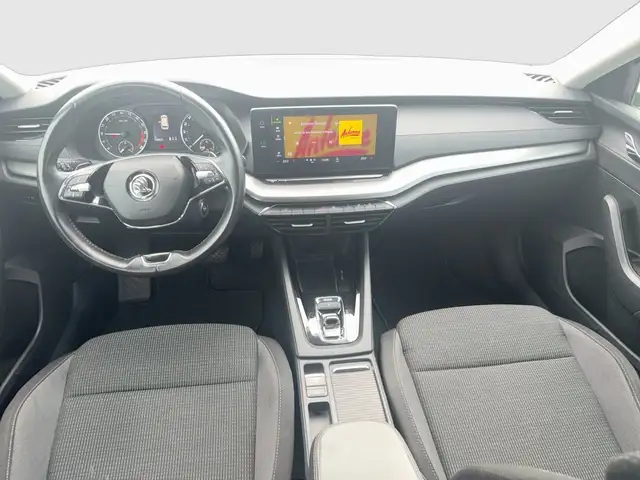 Skoda Octavia view 8