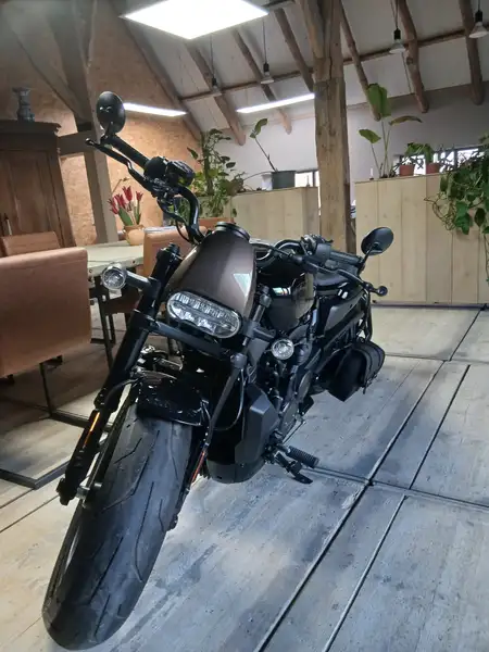 Harley-Davidson Sportster S - foto 2