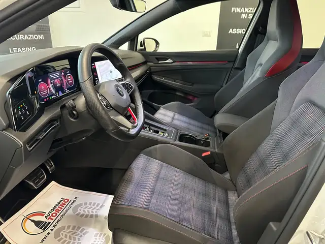 Volkswagen Golf view 10