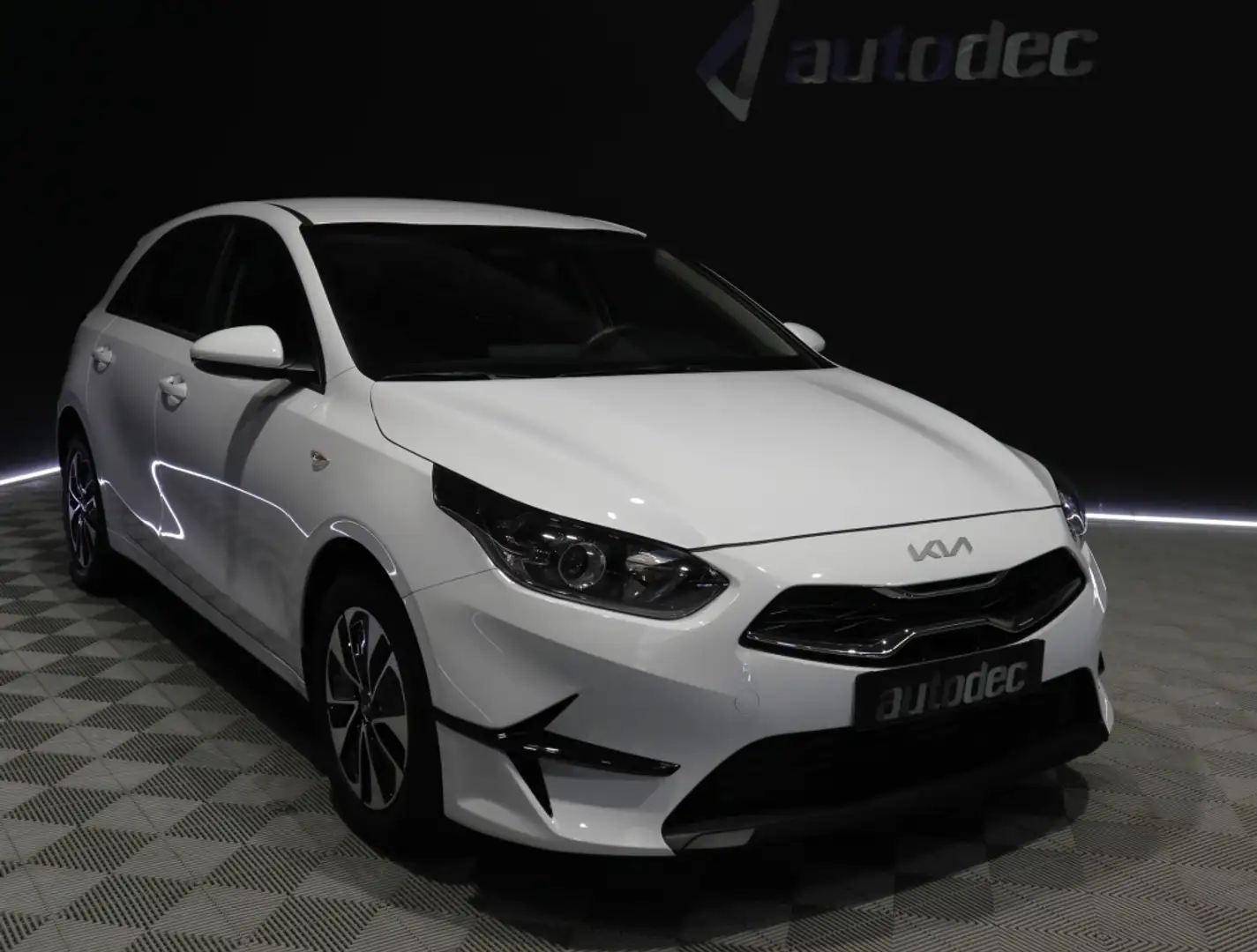 Kia Ceed / cee'd 1.0 T-GDI Concept 100 Blanco - 2