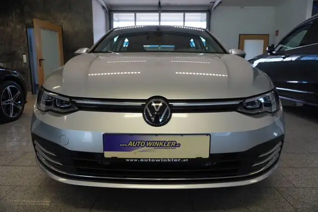 Volkswagen Golf view 2