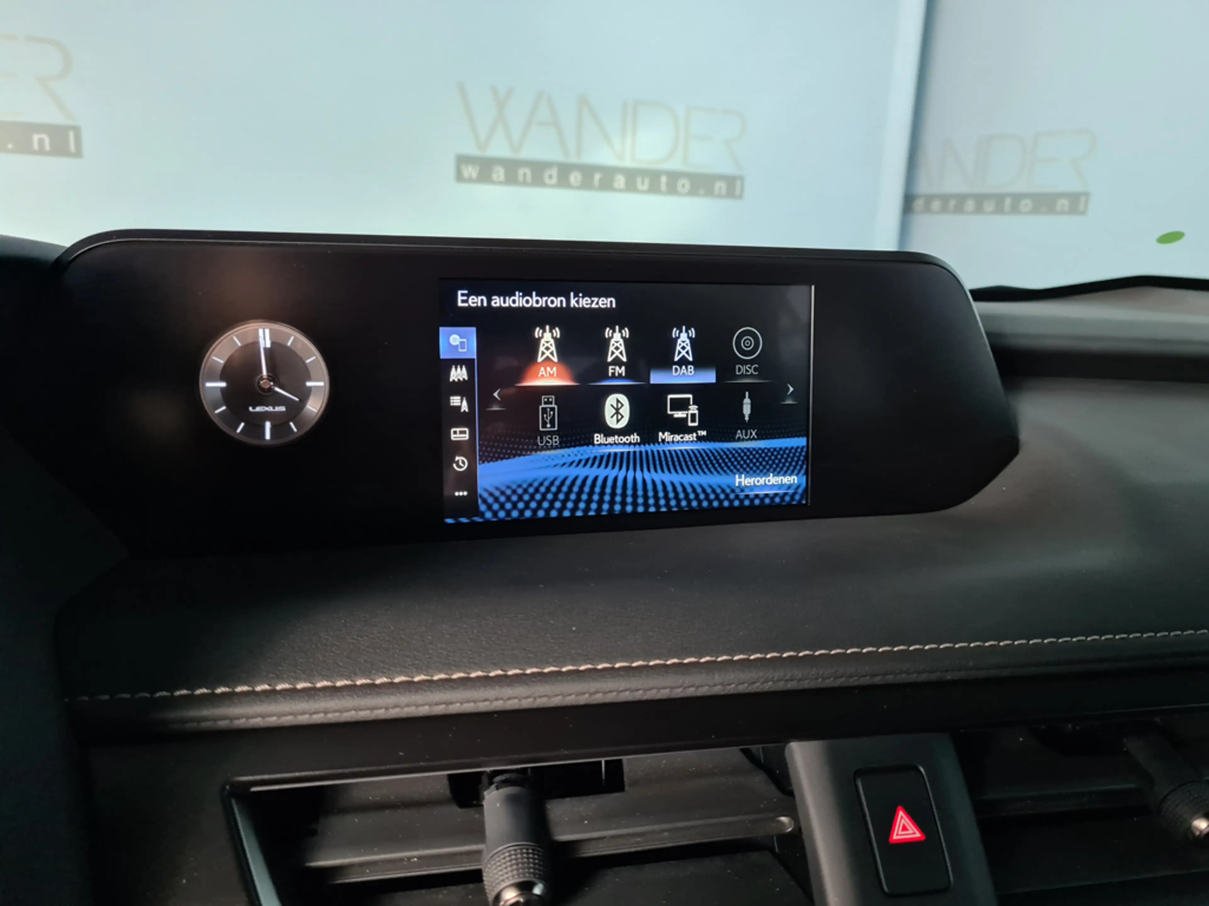 Lexus UX 250h 2.0 Style Edition Trekhaak/Stoel- & stuurverwarmin — photo 19