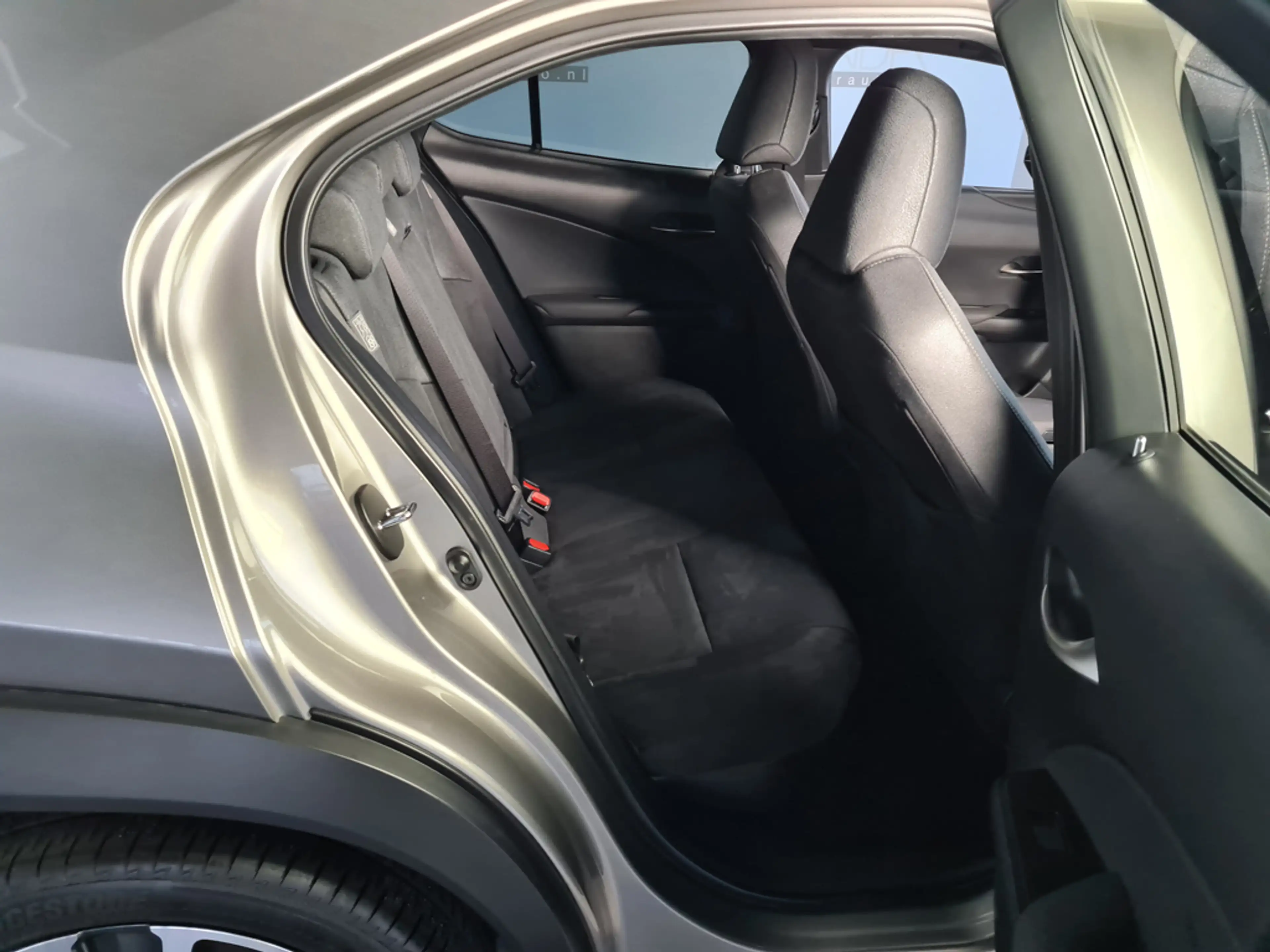 Lexus UX 250h 2.0 Style Edition Trekhaak/Stoel- & stuurverwarmin — photo 29