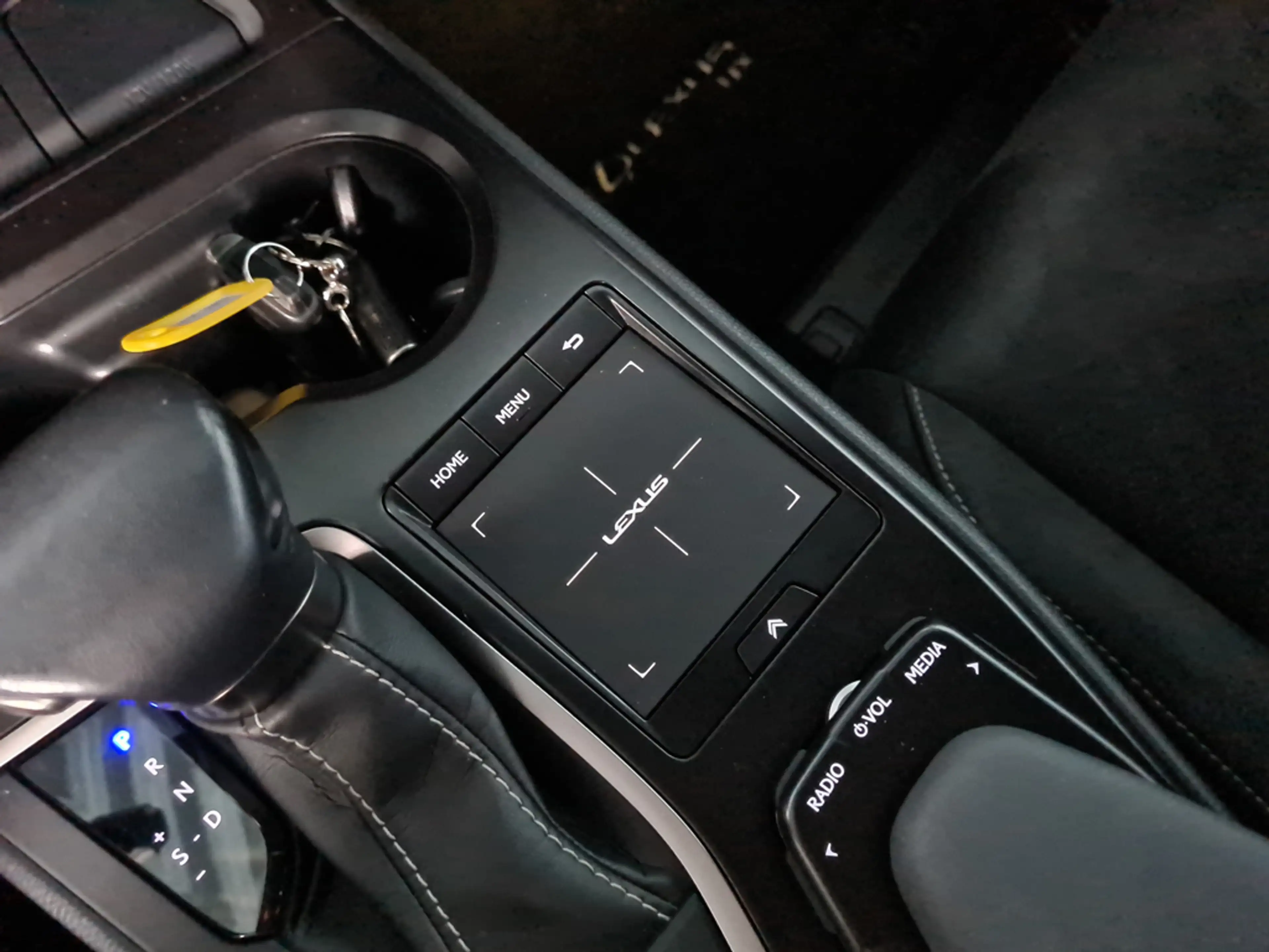 Lexus UX 250h 2.0 Style Edition Trekhaak/Stoel- & stuurverwarmin — photo 22