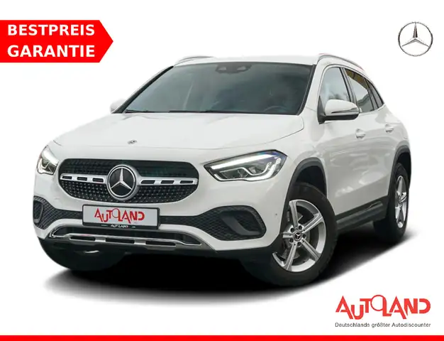 Mercedes-Benz GLA 200 LED Kamera Virtual Cockpit Sitzheizung