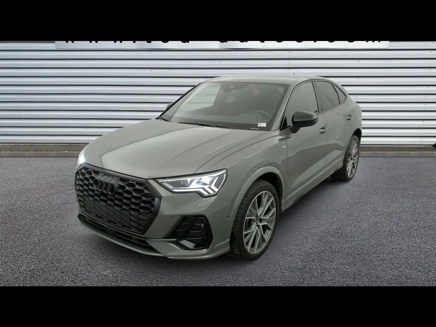 Audi Q3 2.0 35 TDI 150 S-tronic  S Line Plus Gris - 2