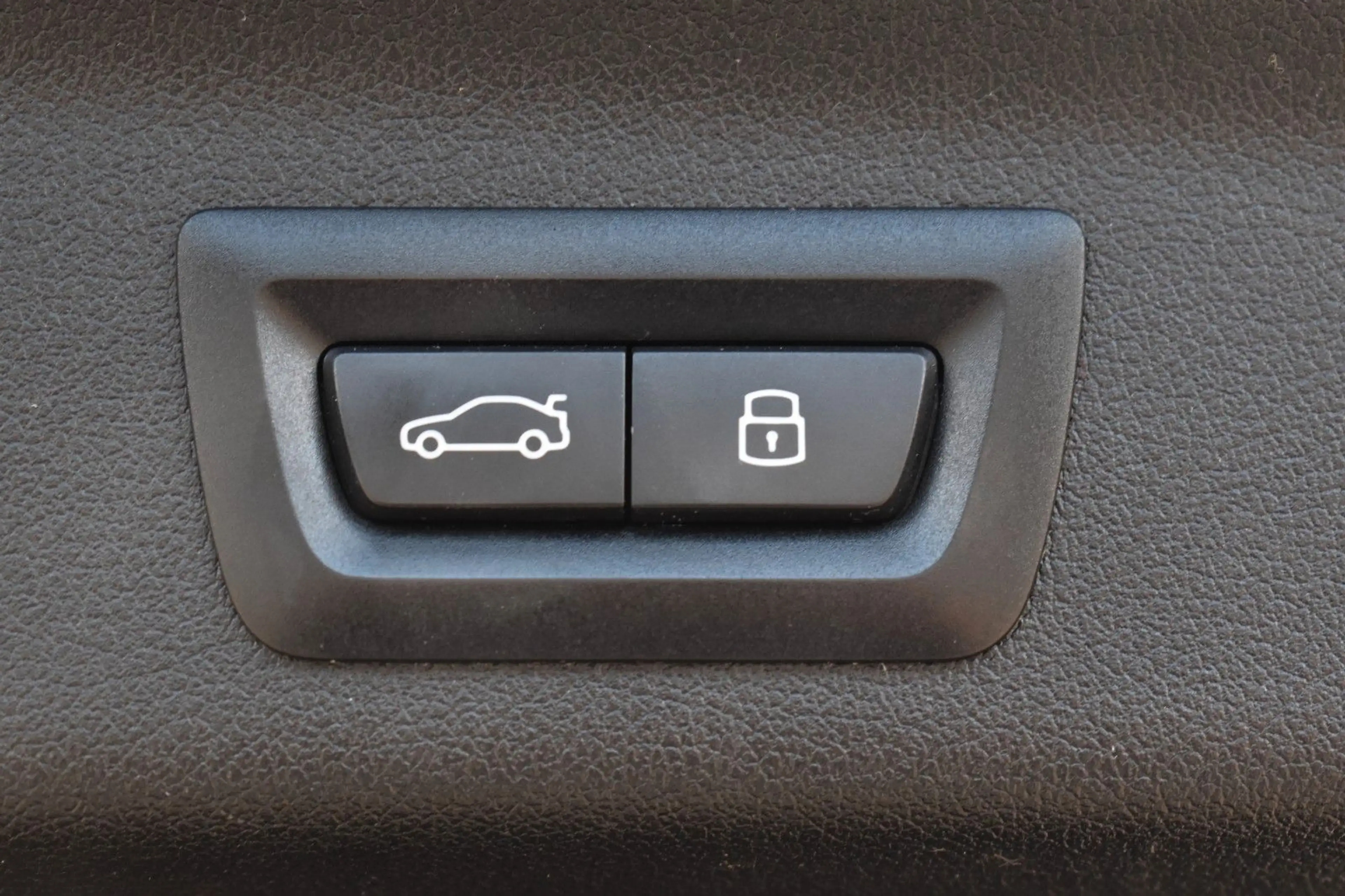 BMW iX1 xDrive30 xLine Navi Keyless Parking Assistan — photo 15