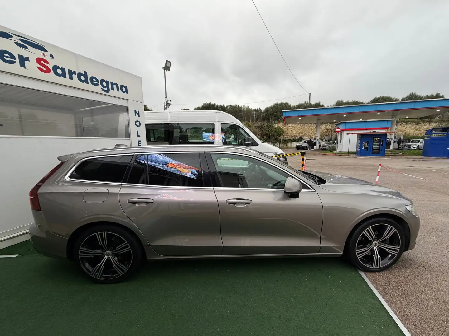 Volvo V60 V60 II 2019 2.0 d4 Inscription geartronic Bronzo - 2