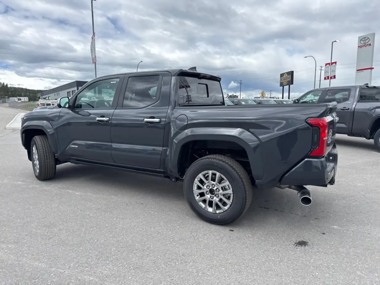 Toyota Tacoma снимка Toyota Tacoma