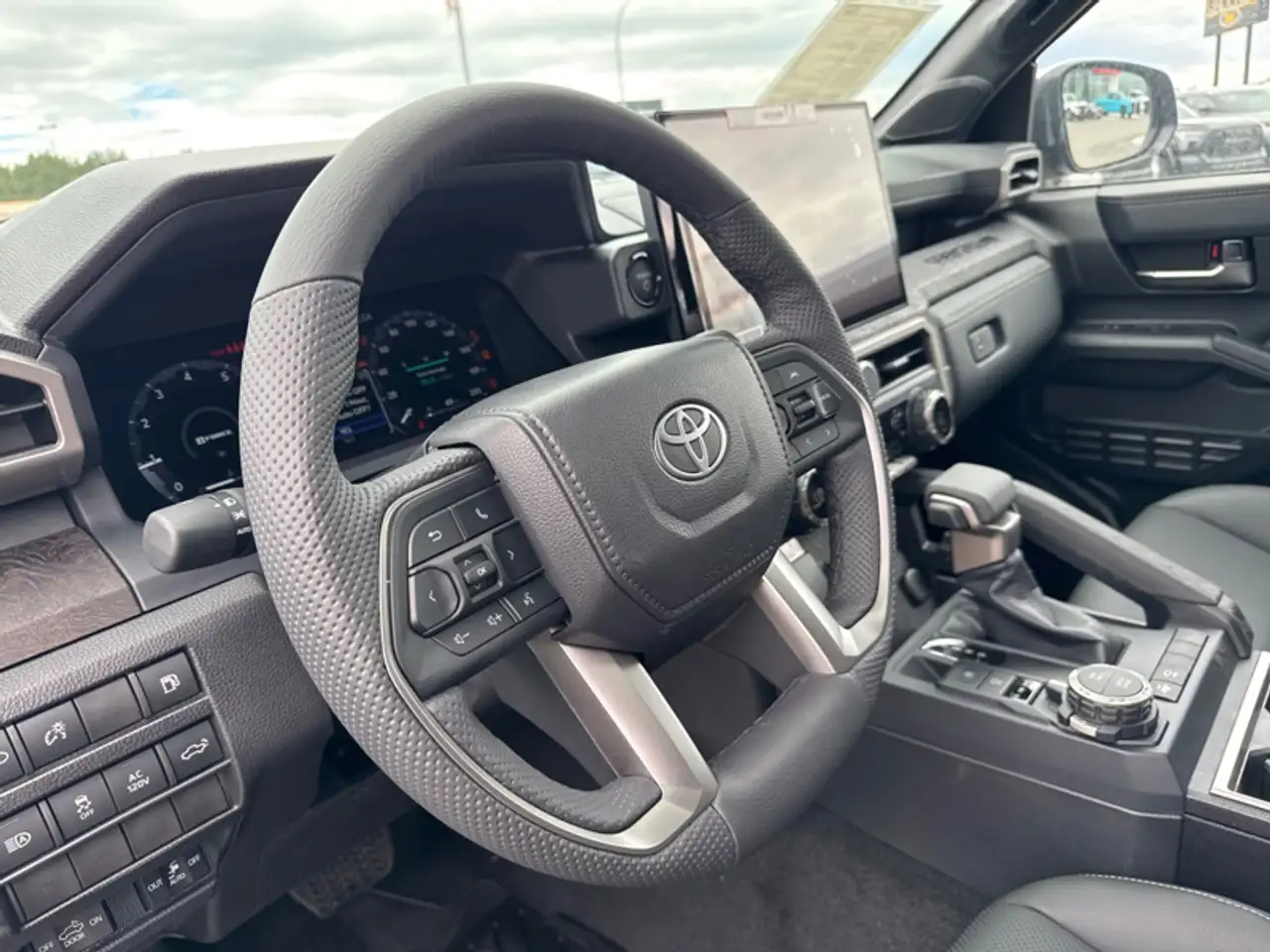 Toyota Tacoma снимка Toyota Tacoma