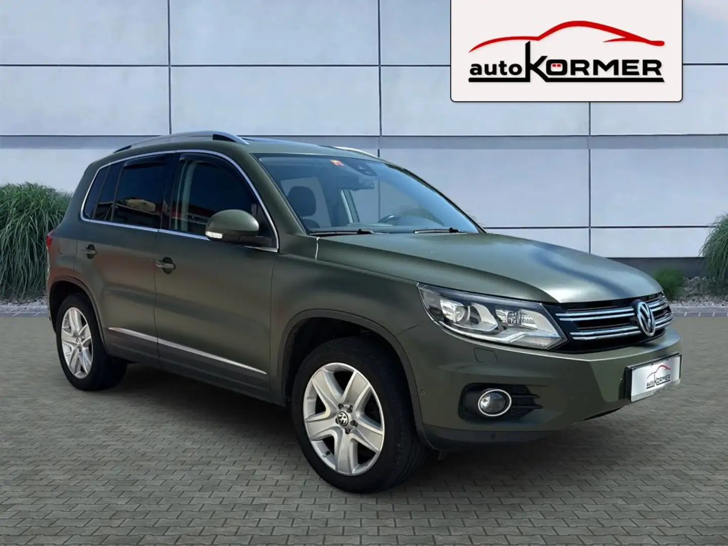 Volkswagen Tiguan 2.0 TDI 4M DSG Track & Style Pano,Stahzg.,Bi-Xenon Wit - 1