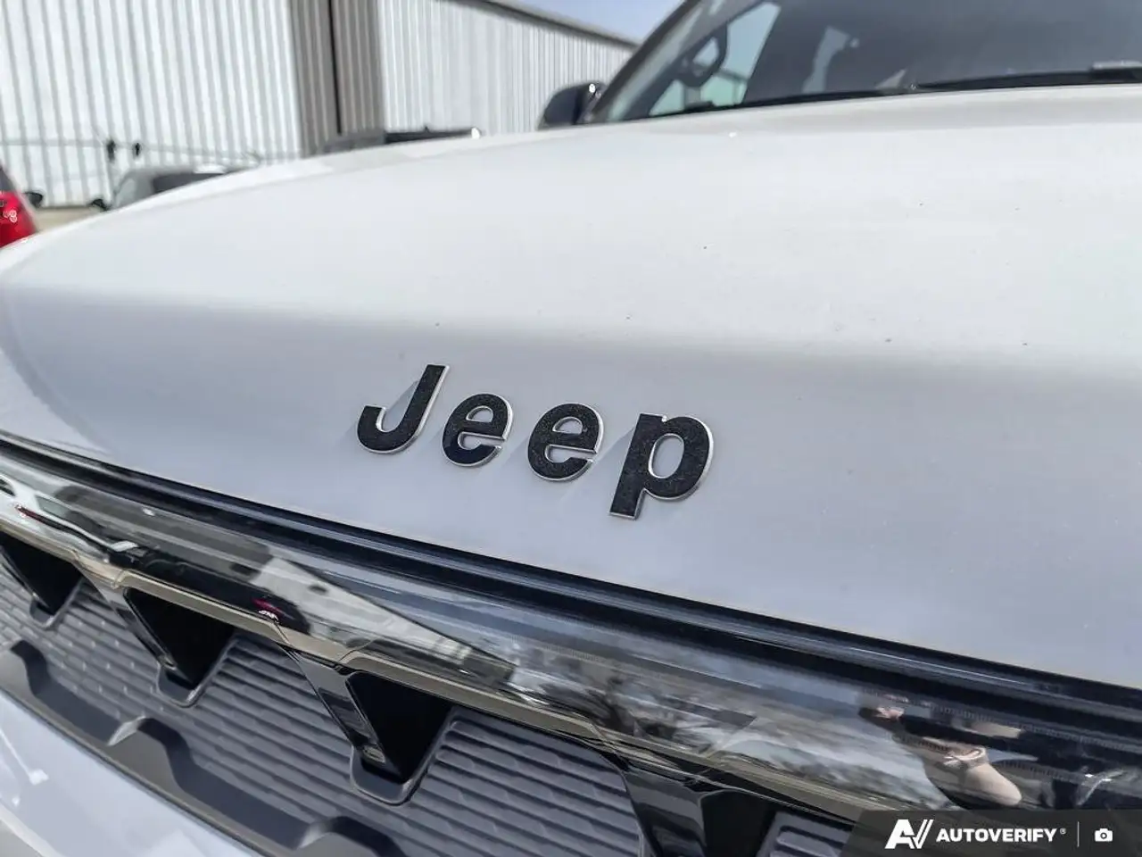 Jeep Grand Wagoneer снимка Jeep Grand Wagoneer