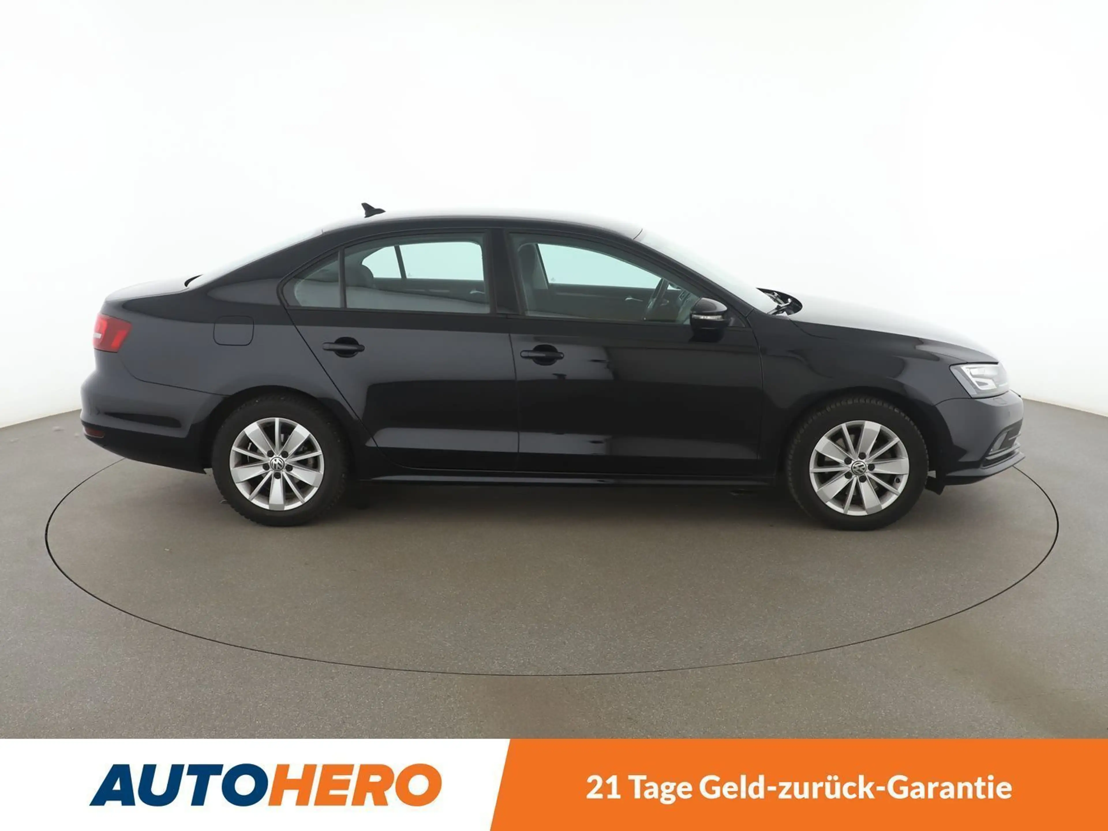 Volkswagen Jetta 2.0 TDI BM*NAVI*XENON*PDC*SHZ*KLIMA*GARANTIE* — photo 7
