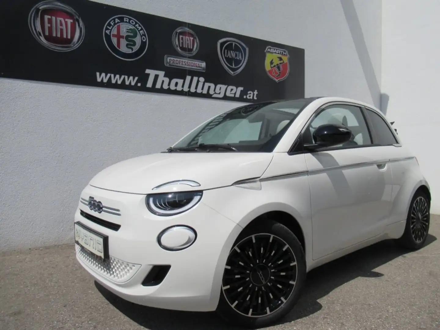 Fiat 500 HYBRID CABRIO LA PRIMA **TOP AUSSTATTUNG** Weiß - 2