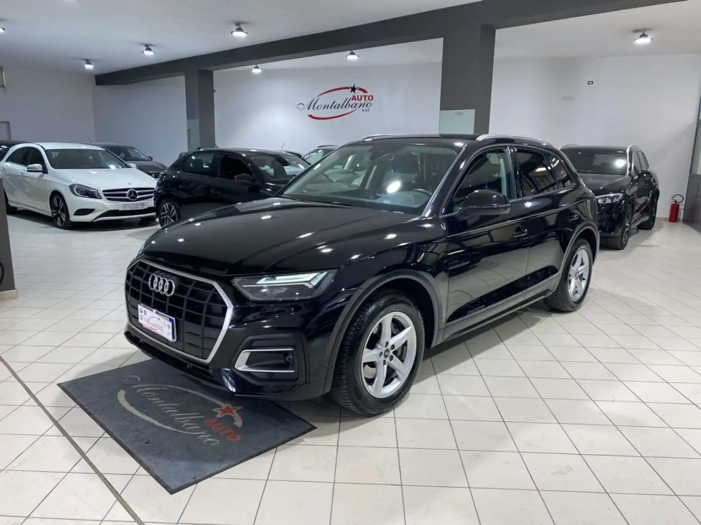 Audi Q5 35 TDI S tronic Business Nero - 1
