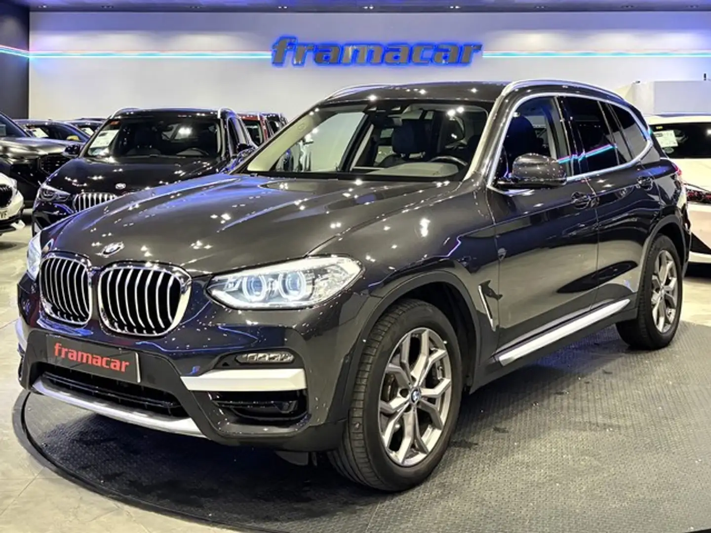 BMW X3 xDrive 20dA Gris - 1