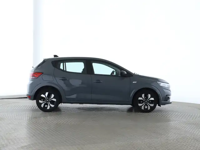 Dacia Sandero view 8