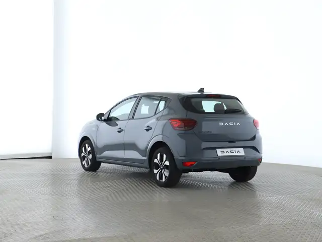 Dacia Sandero view 4