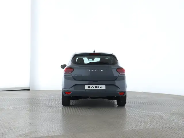 Dacia Sandero view 5