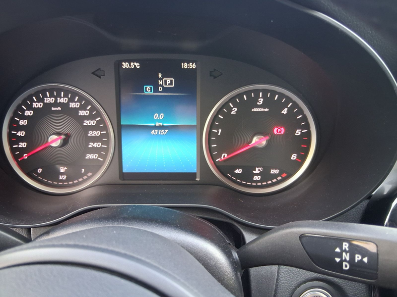 Mercedes-Benz C 220 d T Modell mit AVANTGARDE Motorhaube — photo 2