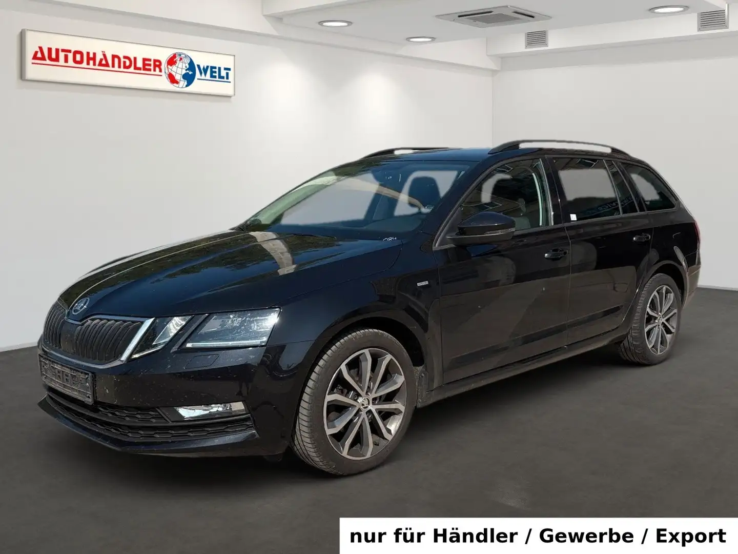 Skoda Octavia Kombi 2.0 TDI Automatik AAC LED SHZ PDC Schwarz - 1
