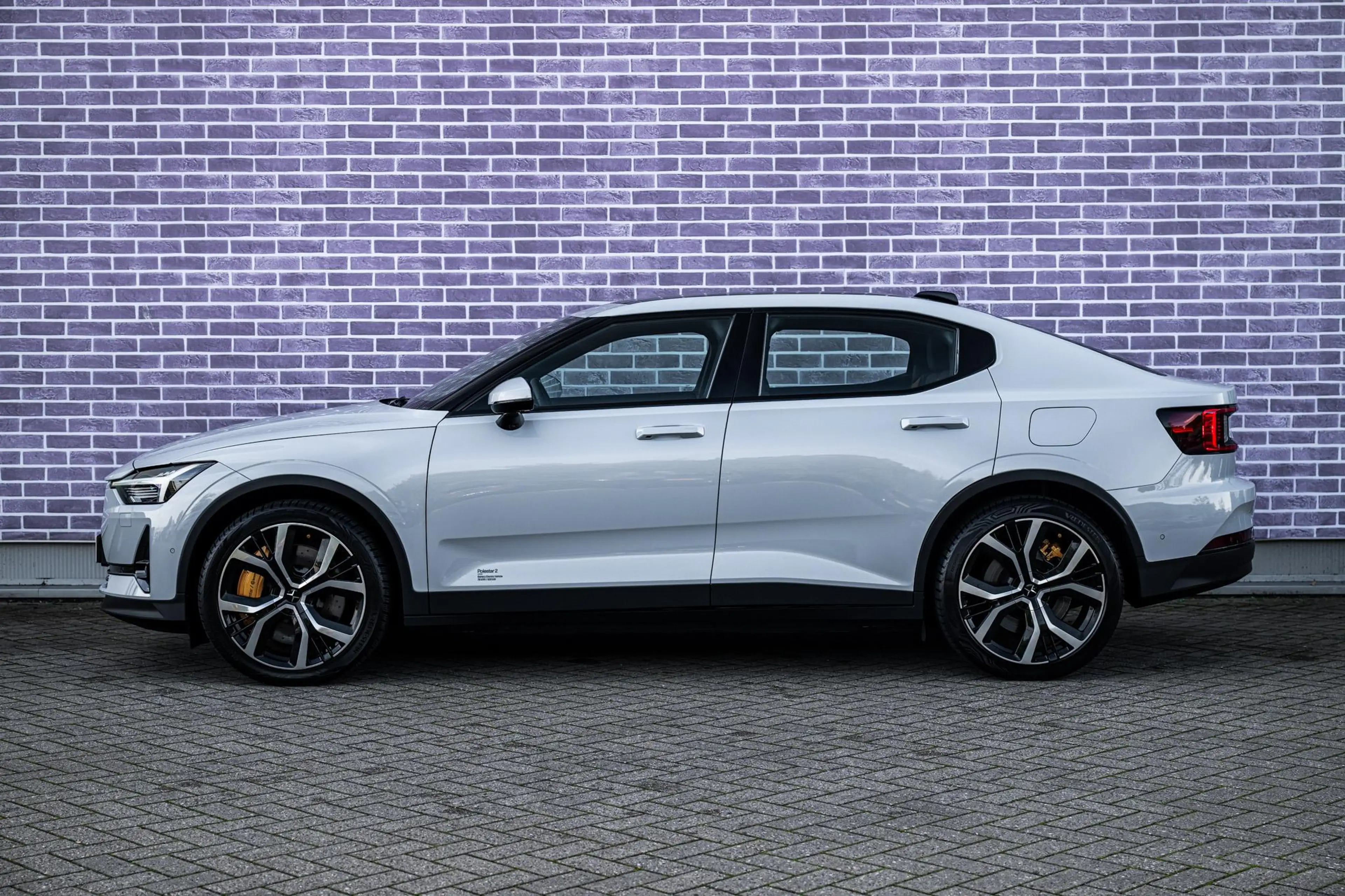 Polestar 2 Long Range Dual Motor Launch Edition 78kWh | Perfo — photo 4