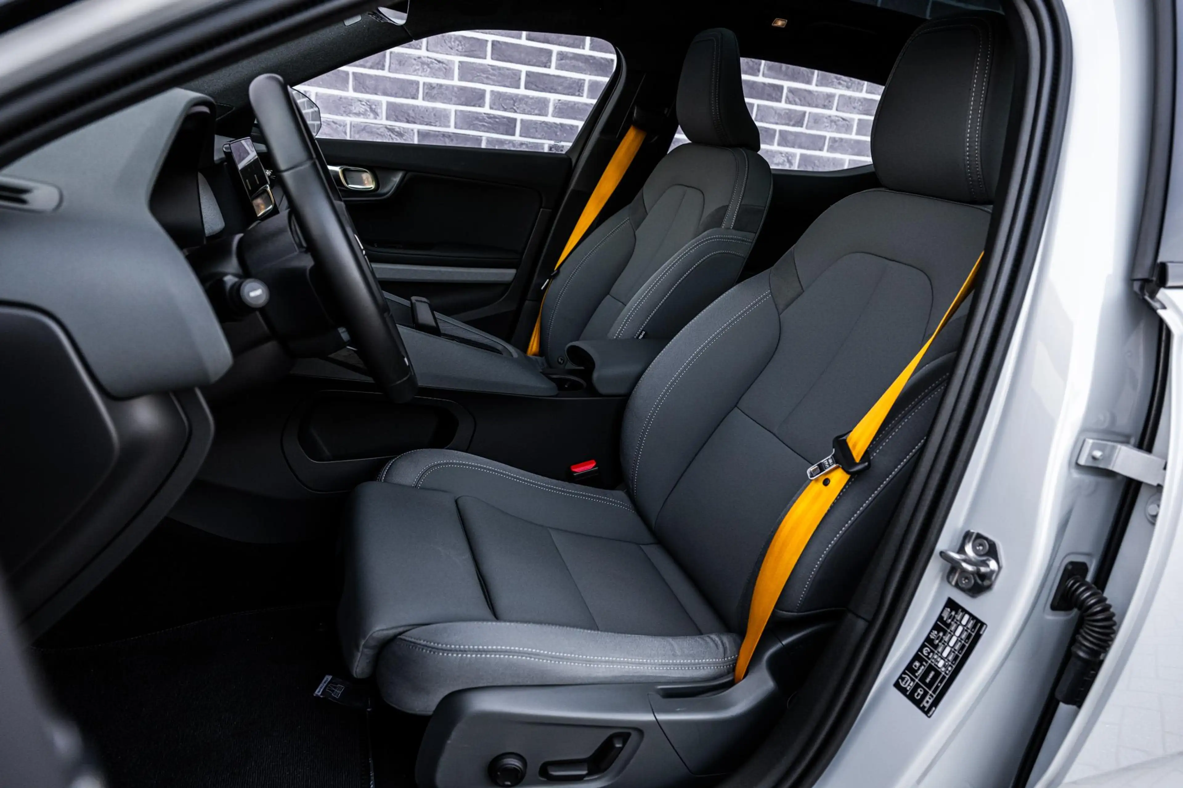 Polestar 2 Long Range Dual Motor Launch Edition 78kWh | Perfo — photo 6