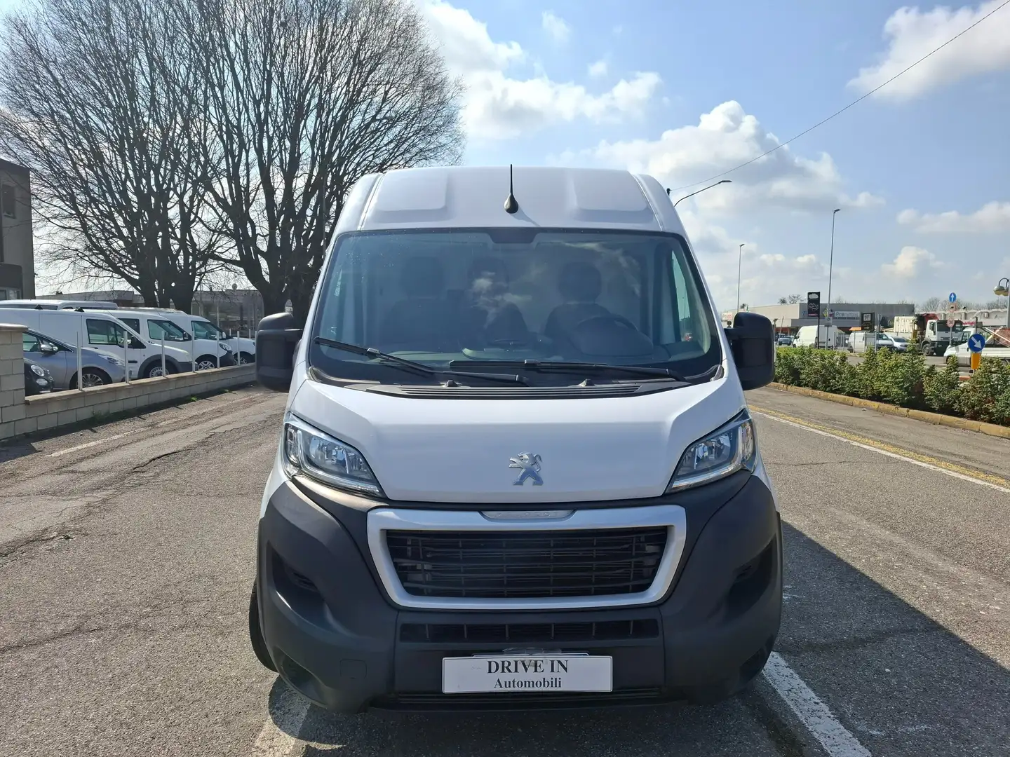 Peugeot Boxer 30 2.2 BlueHdi 140cv PM-TM Blanco - 2