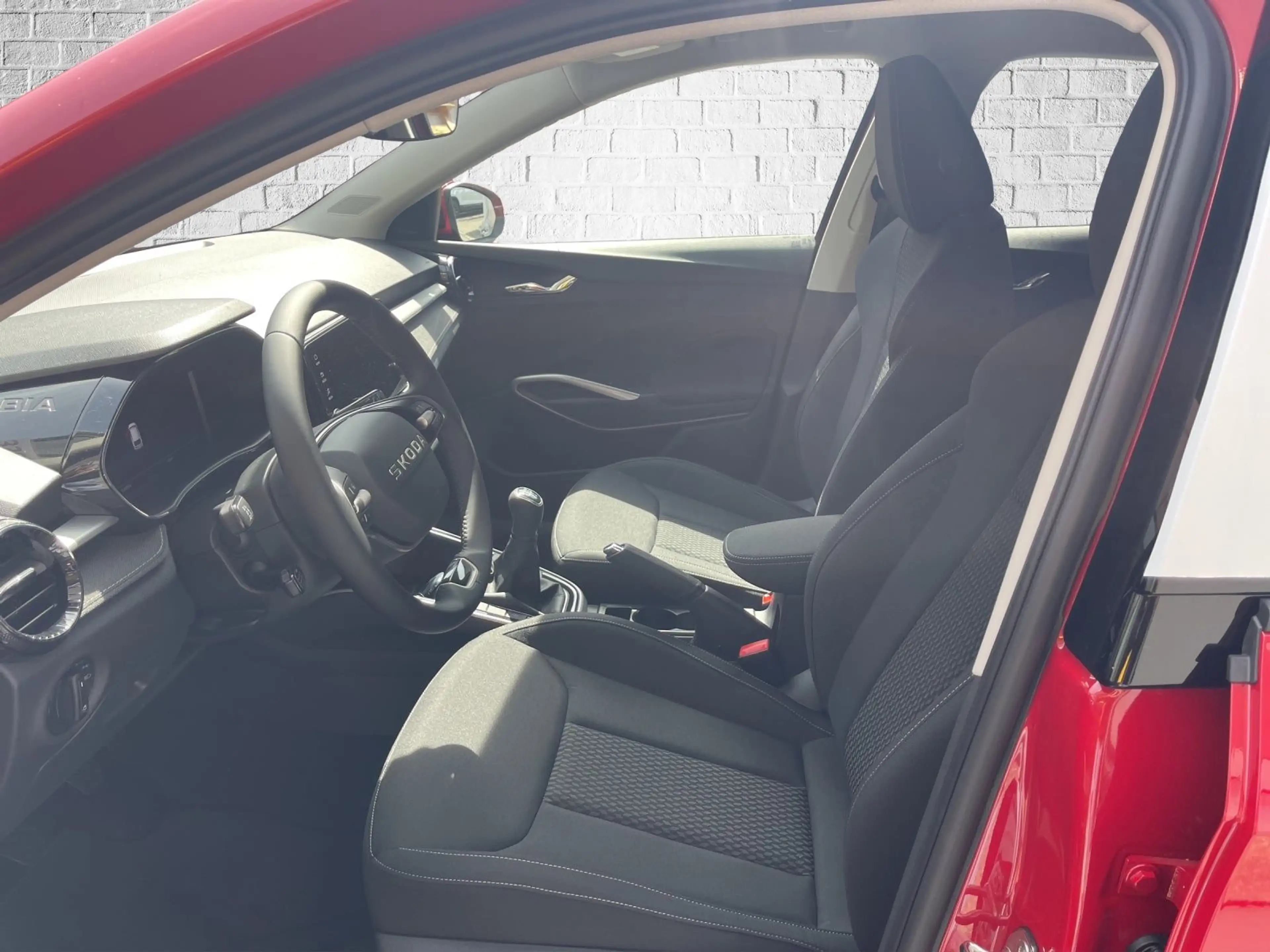 Skoda Fabia 1.0 TSI Schaltgetriebe - Balance — photo 9