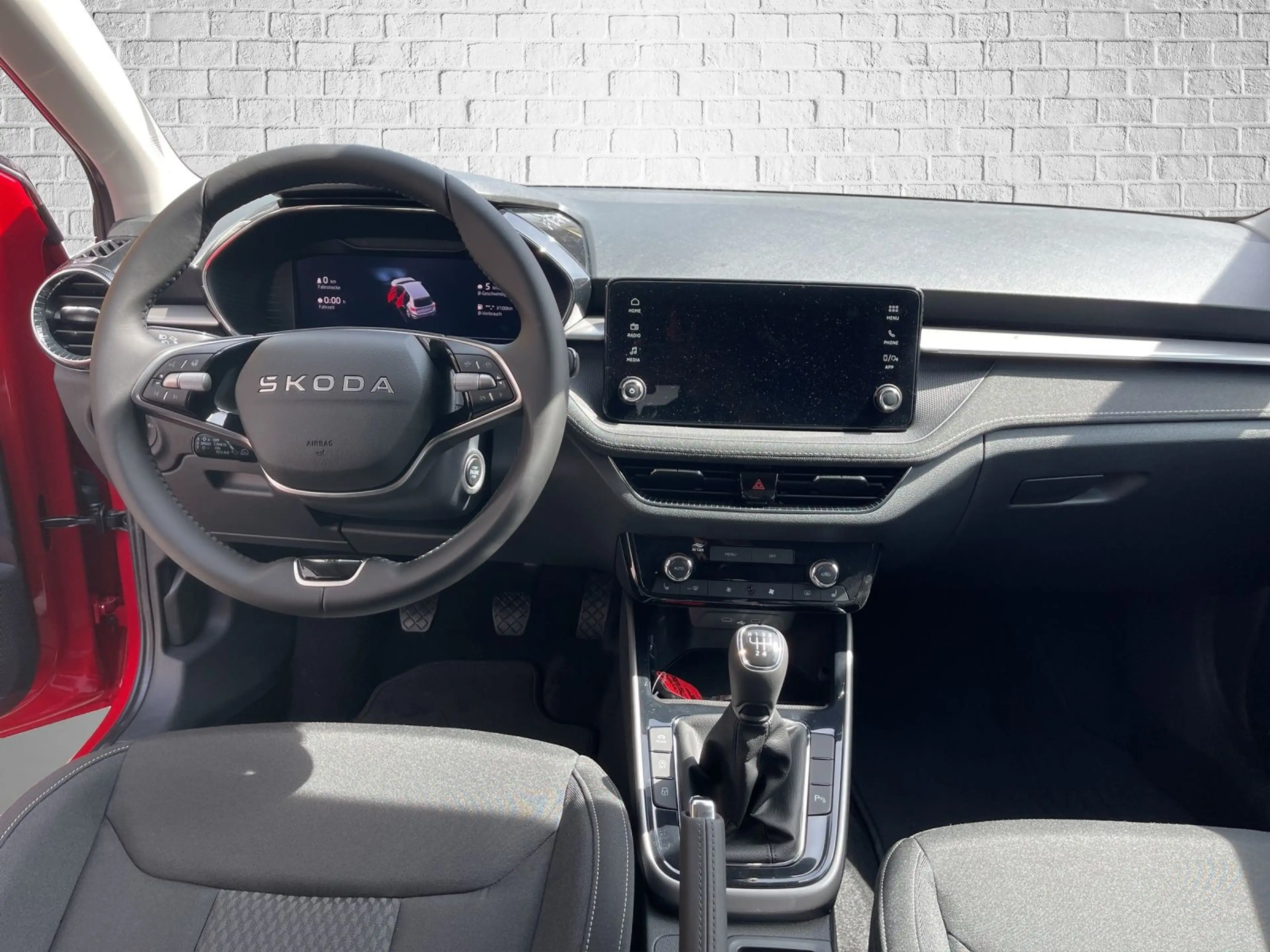 Skoda Fabia 1.0 TSI Schaltgetriebe - Balance — photo 14