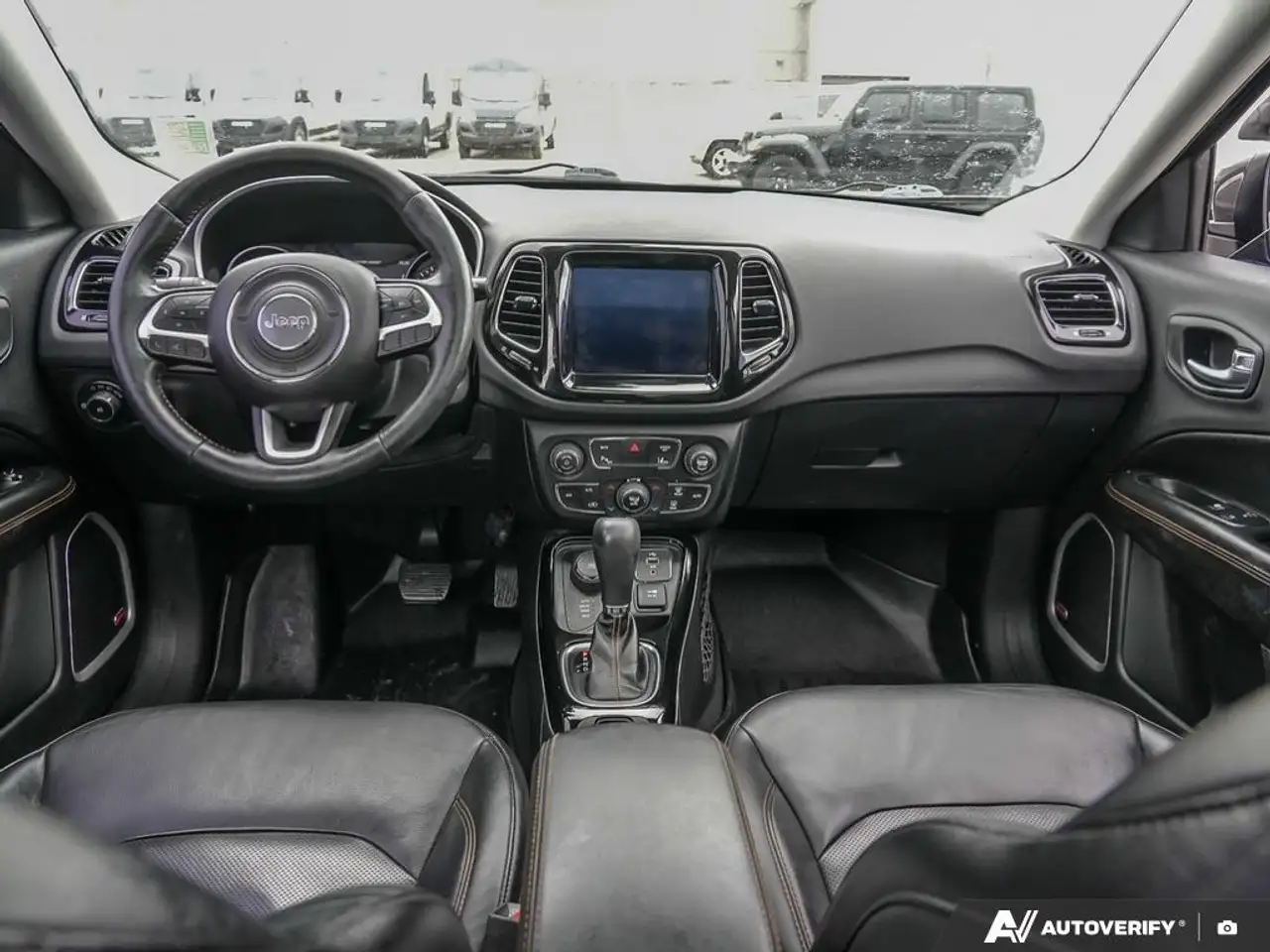 Jeep Compass снимка Jeep Compass