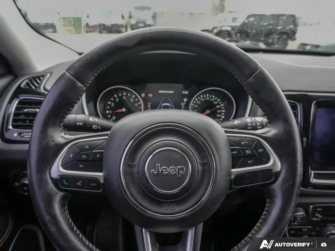 Jeep Compass снимка Jeep Compass