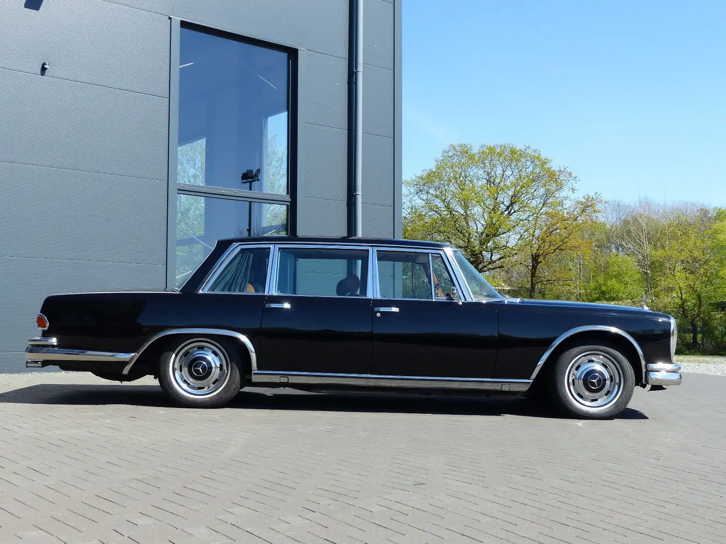 Mercedes-Benz 600 Negru - 2