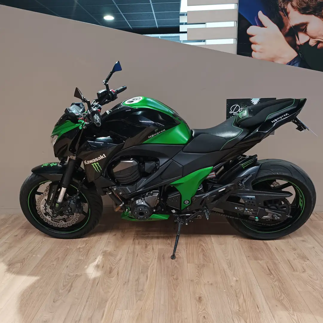 Kawasaki Z 800 Green - 1