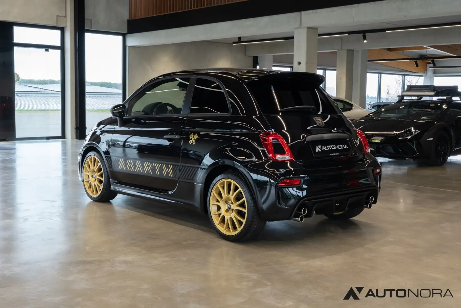 Abarth 695 75° Anniversario Beats CarPlay Brembo Navi Schwarz - 2